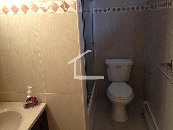 2nd image of 94A Pleasant St #1