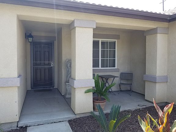 2nd image of 2211 E Arlen Ave