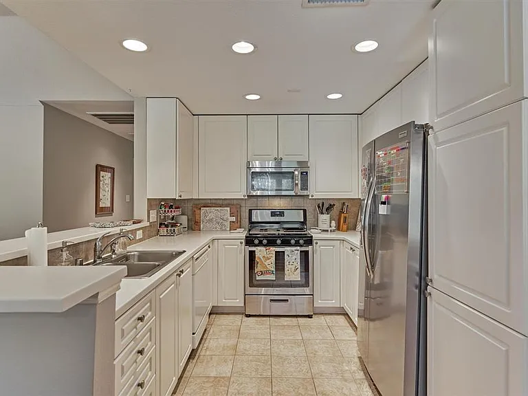 87 Woodlily Pl — Photo 10