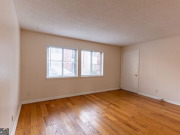 5th image of 4266 Roswell Rd NE APT K2