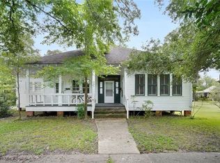 400 E Chestnut St #A, Amite, LA 70422