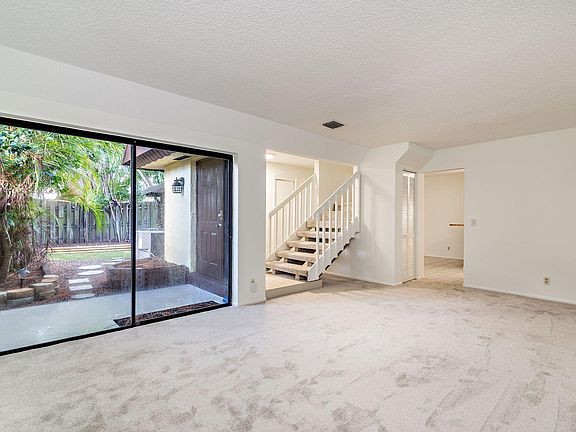 4th image of 3534 Gardens East Dr APT B