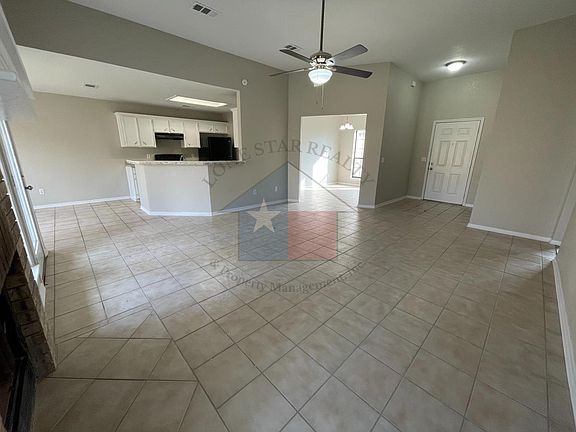 4th image of 2705 Brook Haven Cir