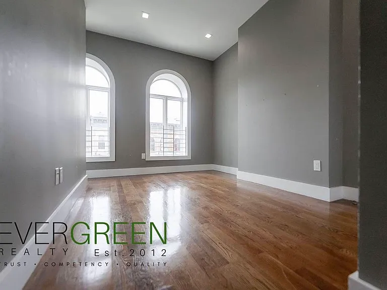 269 Linden St #A — Photo 6