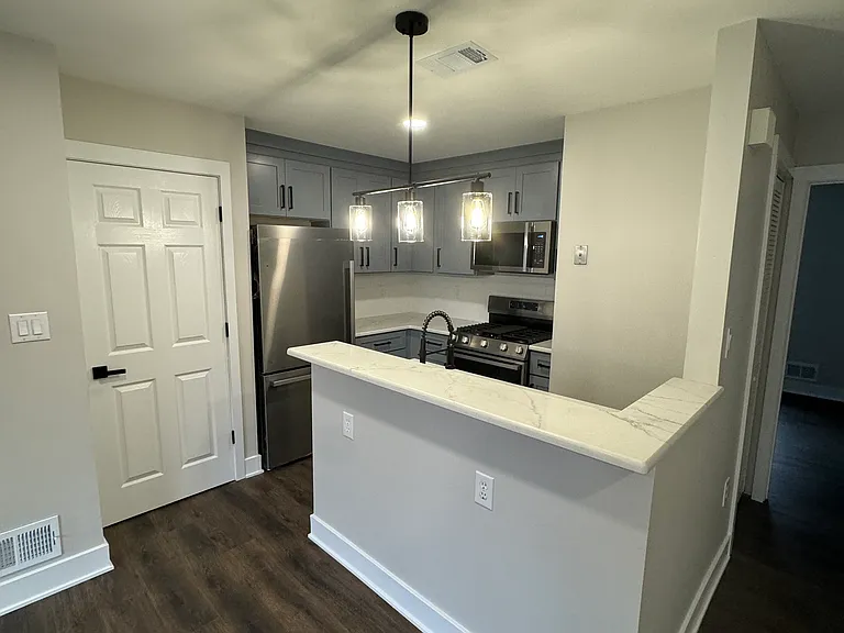 20 Bristel Rd — Photo 4