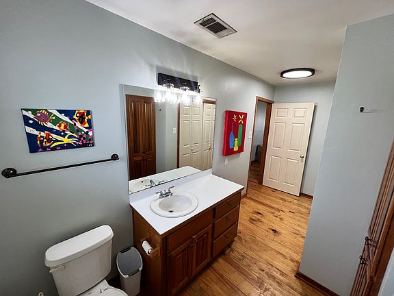 5th image of 9347 Island Rd