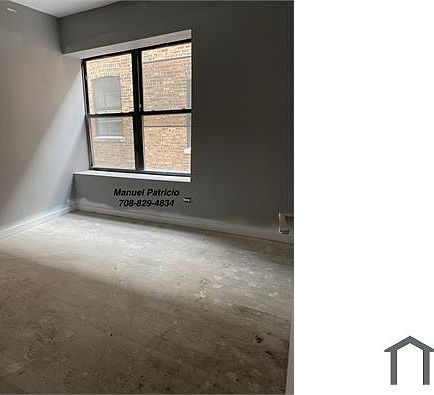 2nd image of 4830 S Drexel Blvd #203
