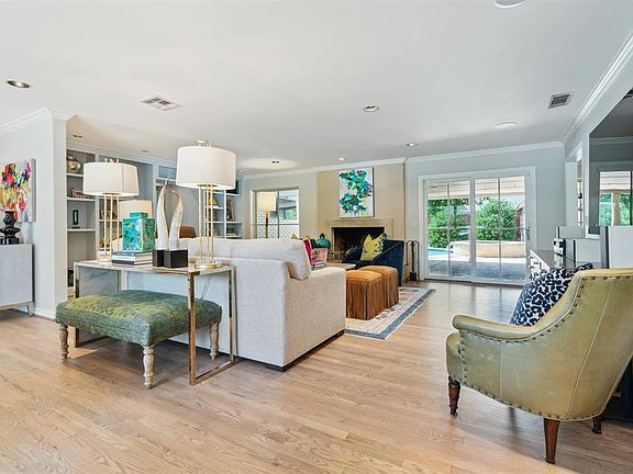 4th image of 3025 Lansdowne Ln