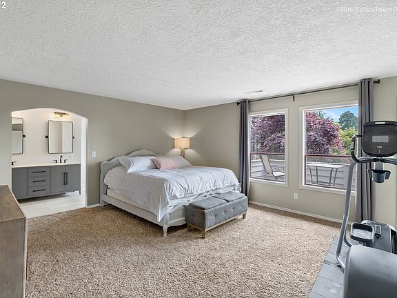 5th image of 14711 SE 29th St