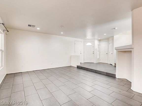 5th image of 9785 Sonora Bend Ave