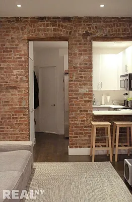 Rented by REAL New York | media 18