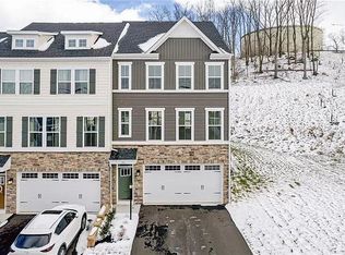 191 Moyer Hill Dr, Cranberry Township, PA 16066