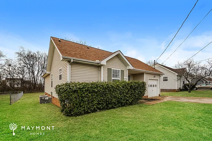 3 bed, 2.0 bath, 1112 sqft, $1,375 — Photo 3