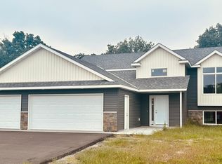 370 29th Ave SE, Saint Cloud, MN 56304