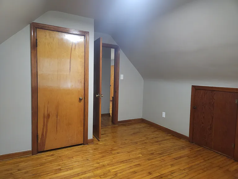 3251 Darrow Rd — Photo 20