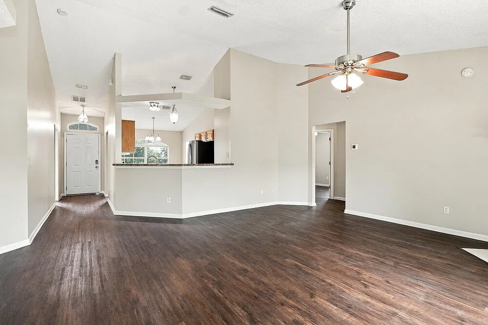 4 bed, 2.0 bath, 1514 sqft, $1,865 — Photo 4