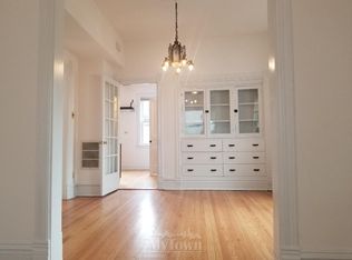 1834 W Melrose St APT 2R, Chicago, IL 60657