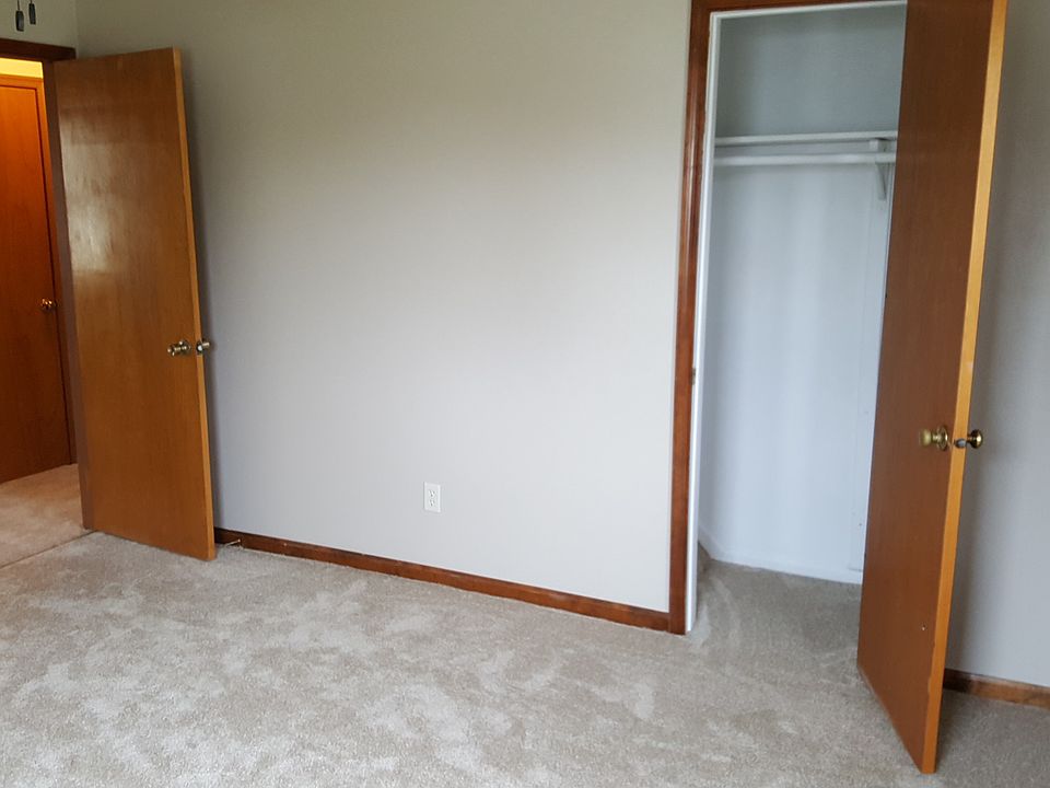 1st image of 3917 Water Oak Ln