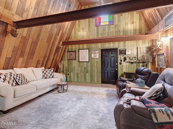 5th image of 135 Woodys Ln