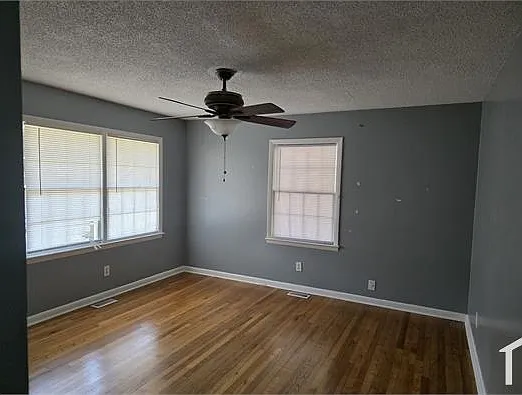 3 bed, 1066 sqft, $1,600 — Photo 3
