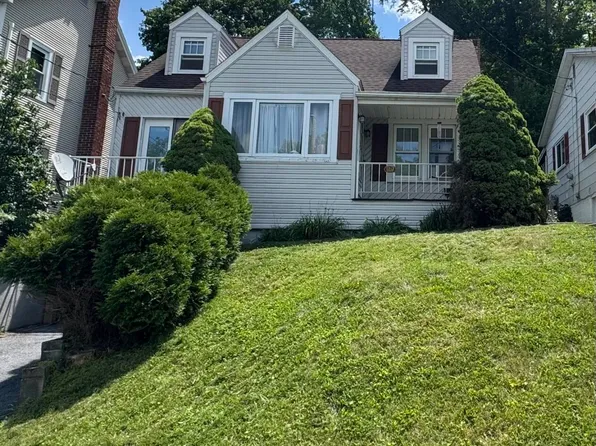 1212 Hamilton Ave, Tyrone, PA 16686