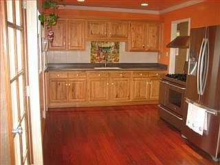 4th image of 1195 Galvez Dr