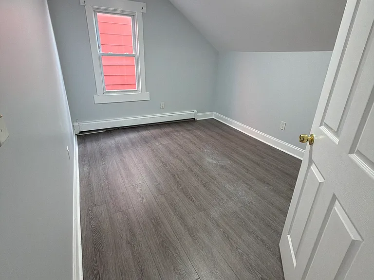 247 N 4th St #2 — Photo 18