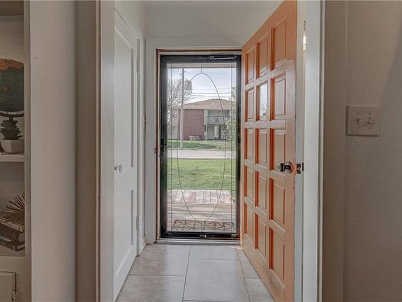 4th image of 3006 W 46th Ave