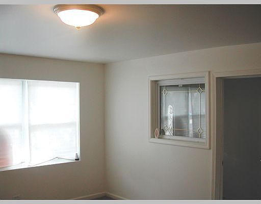 5th image of 1307 S Keeler Ave