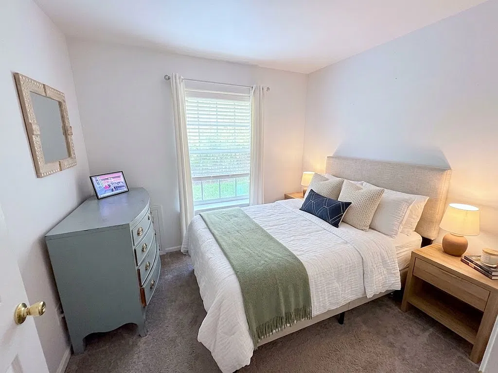 3 bed, 1540 sqft, $2,300 — Photo 2