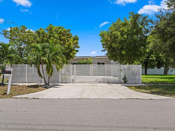 2nd image of 5629 NW 31st Ave
