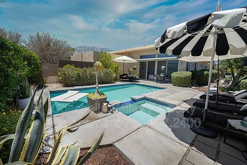 2722 Alexander Club Dr