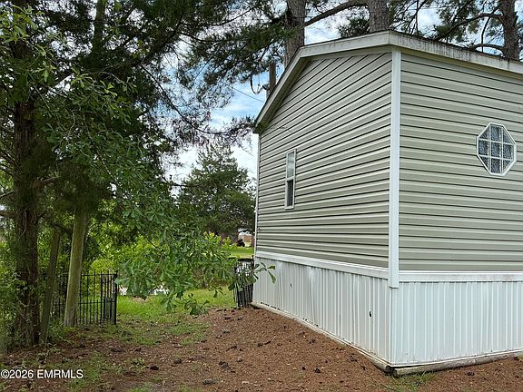 4th image of 3720 Kay Dr