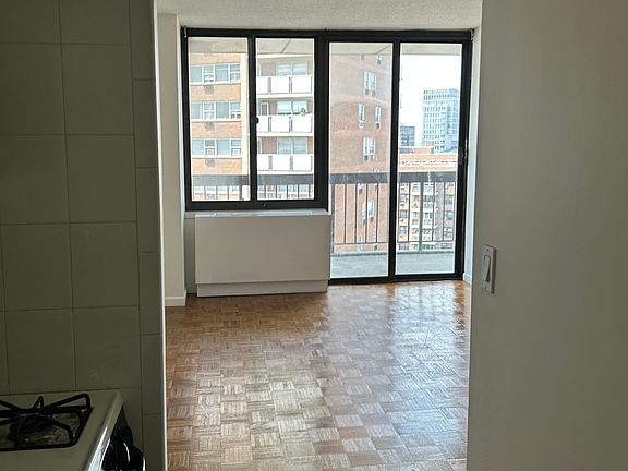 2nd image of 138-35 Elder Ave