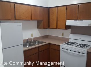 5512 Natural Bridge Ave, Saint Louis, MO 63120