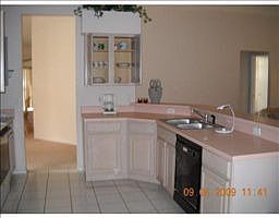 3rd image of 2606 Chatham Cir