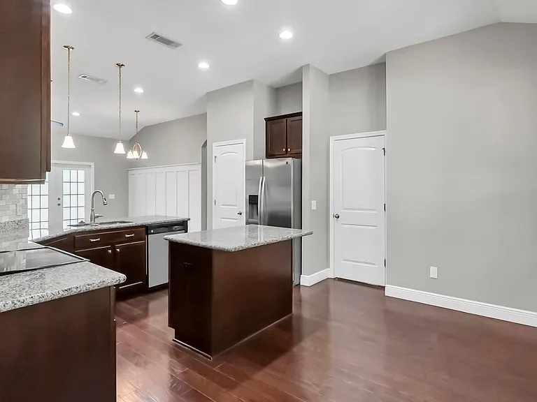 2676 New Haven Blvd — Photo 15