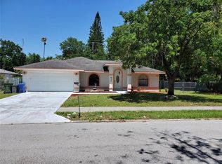 411 2nd Ave E, Bradenton, FL 34208