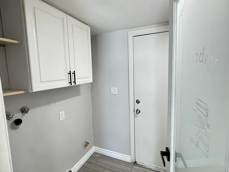 1351 Christobal Ln — Photo 12