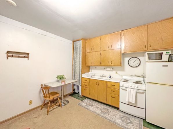 208 2nd St SE #6