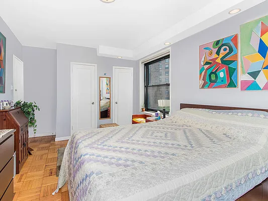 Sold by Pantiga Group | media 12