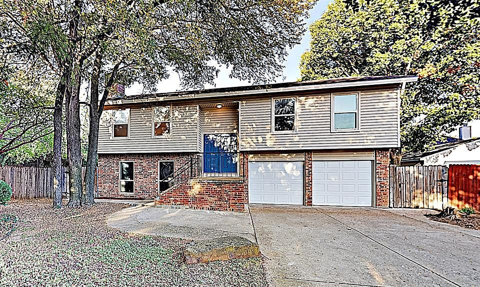 1st image of 5 Brook Creek Ct