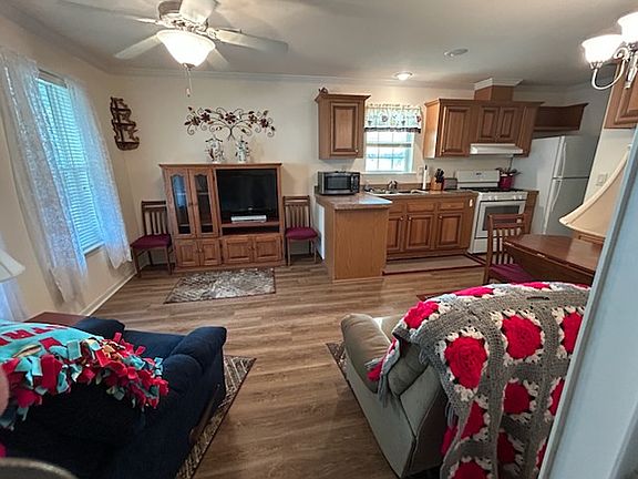 4th image of 28229 County Road 33 #W133