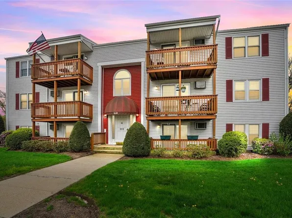 555 Diamond Hill Rd APT 303, Woonsocket, RI 02895