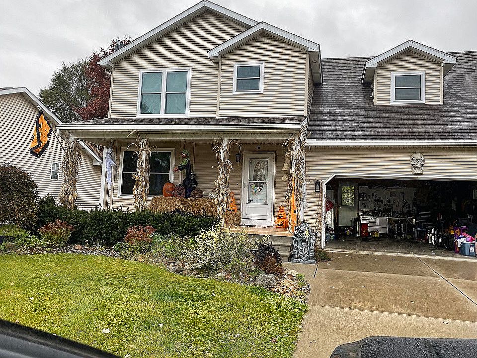 1st image of 712 Mary Ann Dr