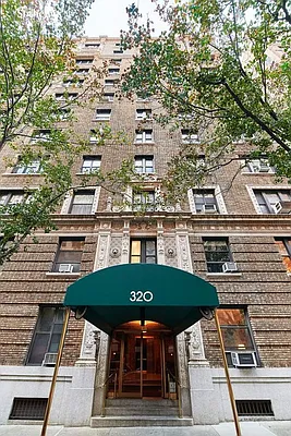 Sold by Sotheby's International Realty | media 12