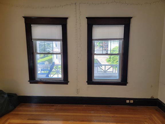 2nd image of 23-25 West St #2