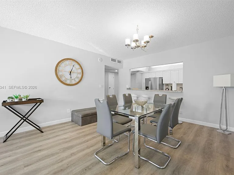 19370 Collins Ave #321 — Photo 4
