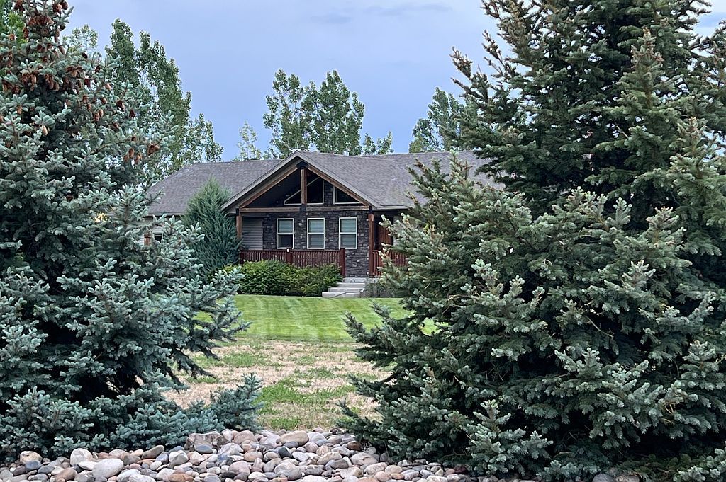 4633 E 100 N - Property Image