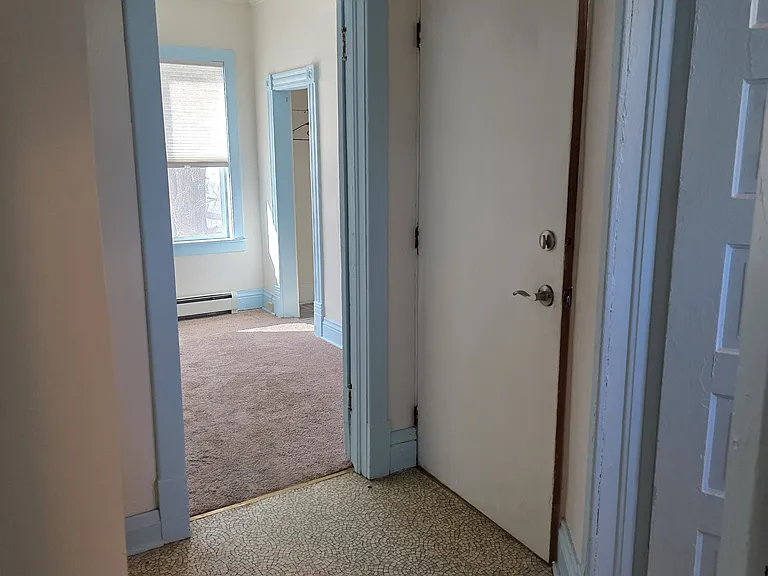 408 S 7th Ave W #2 — Photo 2